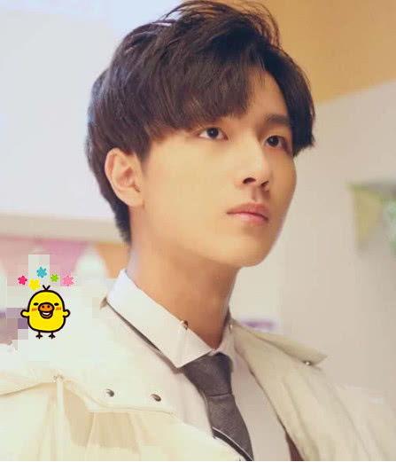 娱乐圈吃瓜李宏毅是谁,揭秘他的明星之路 第3张 娱乐圈吃瓜李宏毅是谁,揭秘他的明星之路 第3张